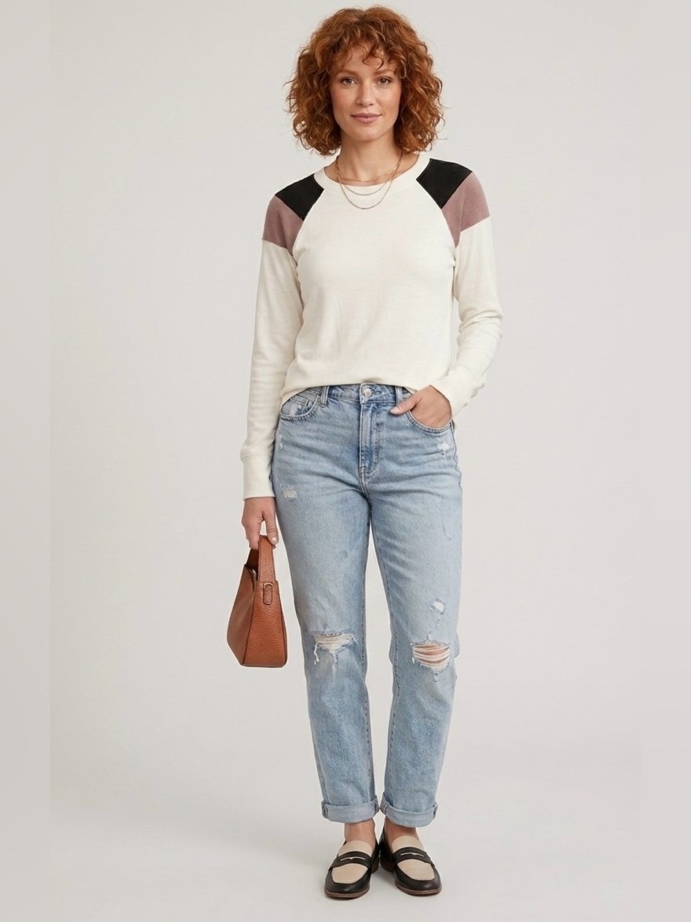 Evereve White Colorblock Raglan Slub Knit Long Sleeve Top.